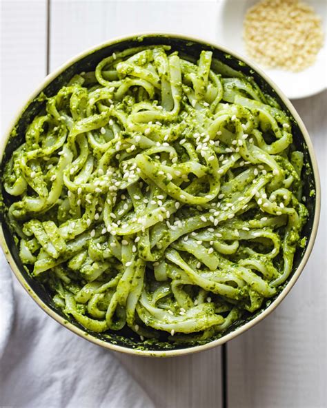 spinach-miso-noodles-lotus-foods-website image