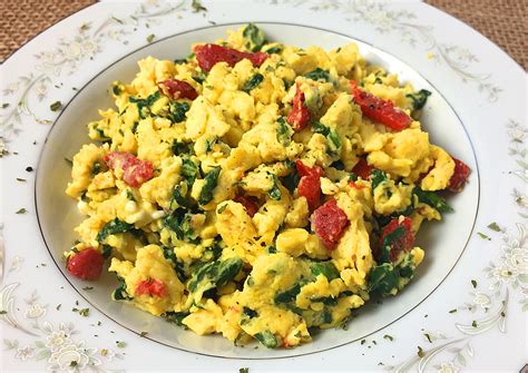 scrambled-eggs-with-spinach-feta-and-roasted-red image