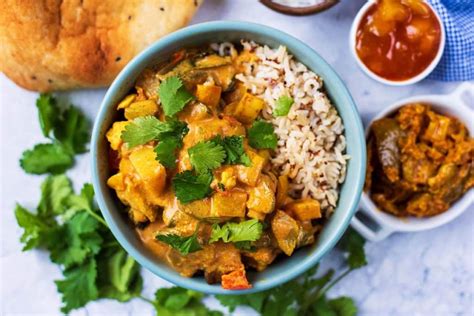 slow-cooker-vegetable-curry-hungry-healthy-happy image