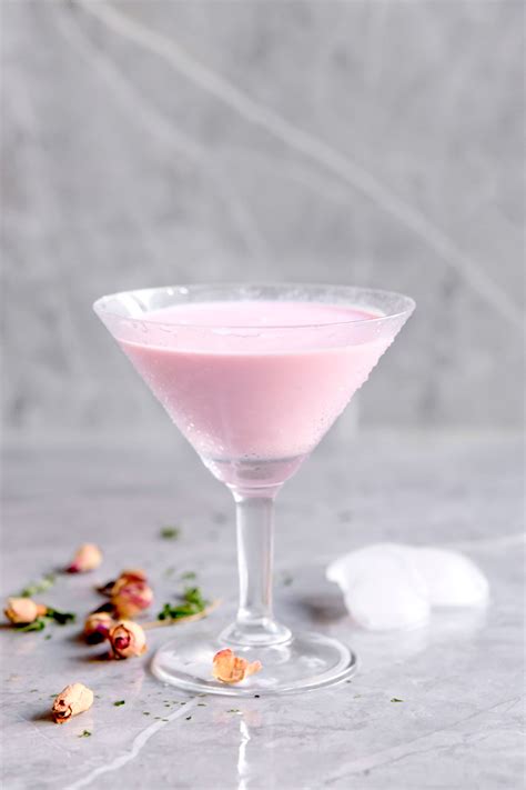 pink-squirrel-cocktail-recipe-with-crme-de-noyaux image
