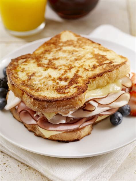 classic-monte-cristo-sandwich image