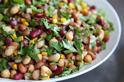 easy-greek-style-bean-salad image