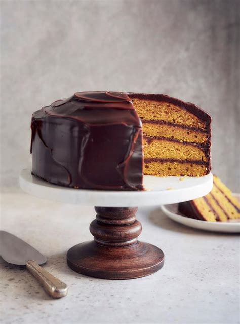 squash-cake-with-dark-chocolate-ganache-ricardo image