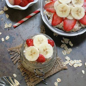 strawberry-banana-overnight-oats-easy-strawberry image