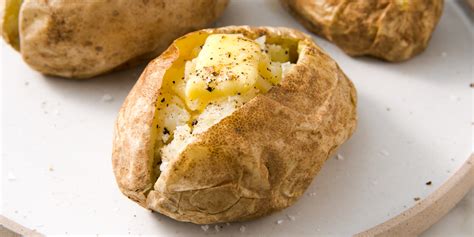 best-microwave-baked-potato-recipe-how-to-make image
