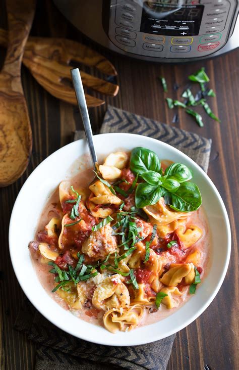 instant-pot-tortellini-with-basil-and-parmesan image