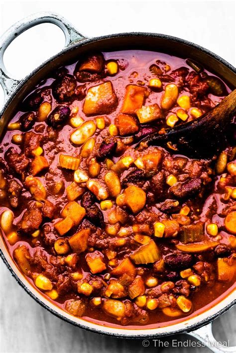 easy-vegetarian-chili-recipe-vegan-chili-the-endless image