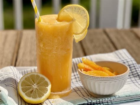 frozen-peach-lemonade-joy-bauer image