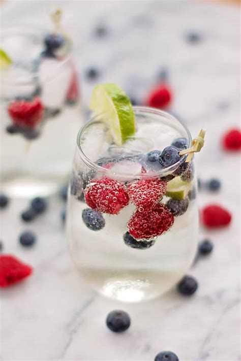 fruity-white-wine-spritzers-food-with-feeling image