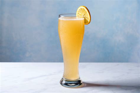 easy-summer-shandy-drink image