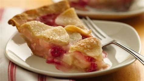 rosy-raspberry-pear-pie-recipe-pillsburycom image