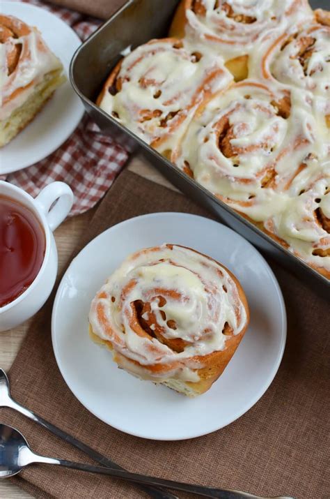 cinnamon-rolls-with-nuts-recipe-cookme image