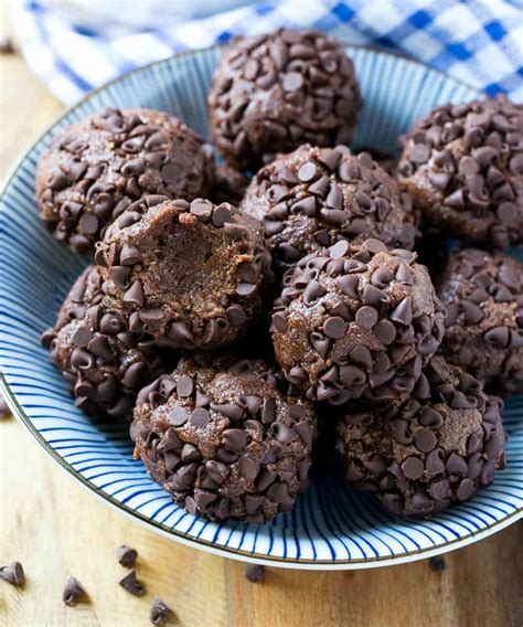 no-bake-brownie-protein-bites-recipe-to-die-for image
