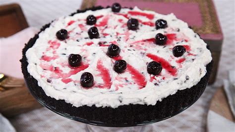 amarena-cherry-and-chocolate-pie-with-ricotta-whipping image