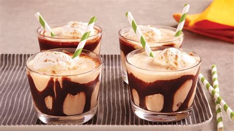 chocolate-pumpkin-mudslide-recipe-pillsburycom image