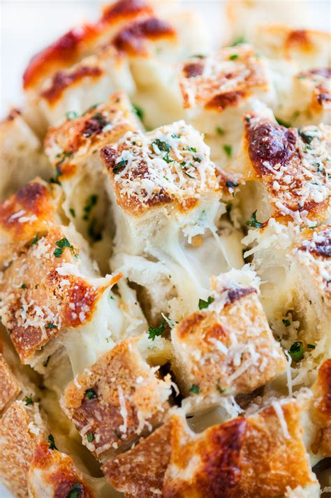 cheesy-garlic-herb-pull-apart-bread-aberdeens-kitchen image