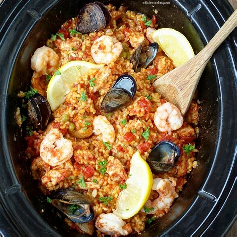 slow-cooker-chicken-seafood-paella-fit-slow image