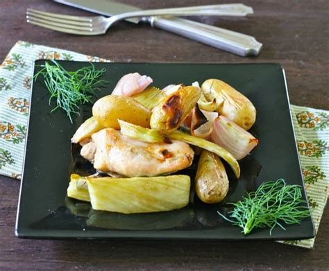 susans-chicken-with-fennel-shallots-and-potatoes image