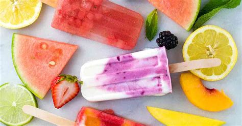 make-your-own-homemade-fruit-popsicles-jessica-gavin image