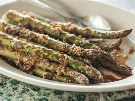 recipe-roasted-asparagus-with-sesame-chile-and-garlic image