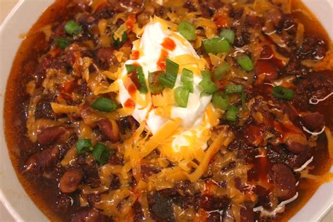 homemade-beef-chili-made-in-the-crock-pot-i image