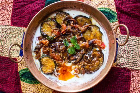 nurs-borani-banjan-eggplant-with-yogurt-pakistan-eats image