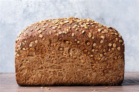 whole-grain-wheat-and-spelt-pan-bread-the-perfect image