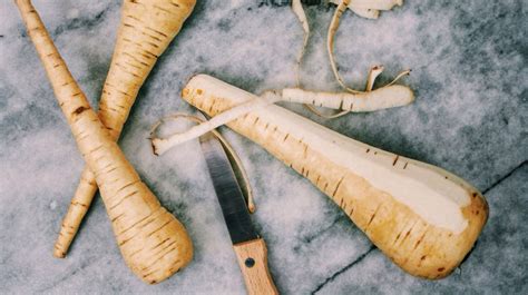6-nutrition-and-health-benefits-of-parsnips image