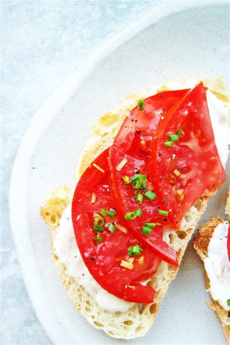 the-best-tomato-toast-recipe-your-summer-tomatoes image