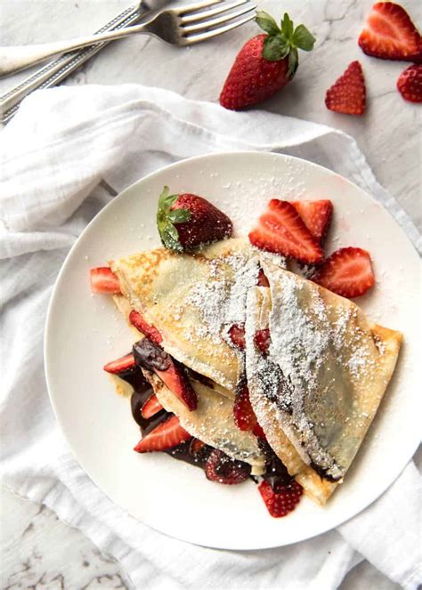 nutella-crepes-with-strawberries-recipetin-eats image