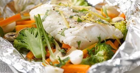 cod-and-vegetables-baked-in-foil-recipe-eat-smarter image