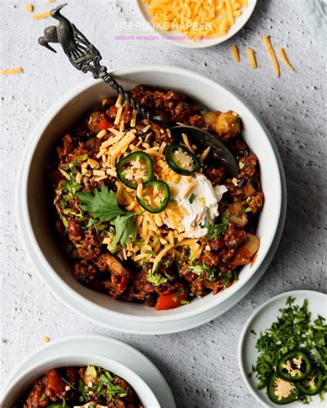 black-bean-chili-with-olives-delicious-happen image