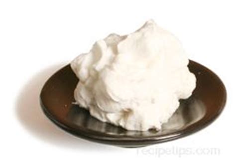 chantilly-cream-definition-and-cooking-information image