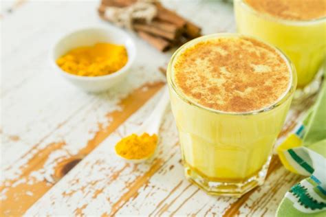 golden-milk-10-benefits-and-how-to-make-it-medical image