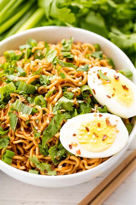15-minute-sriracha-ramen-noodles-the-stay-at-home image