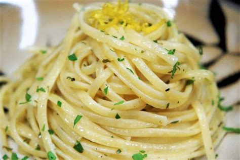 lemon-pepper-pasta-cook2eatwell image