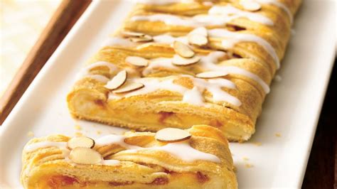 apricot-almond-coffee-cake-recipe-pillsburycom image