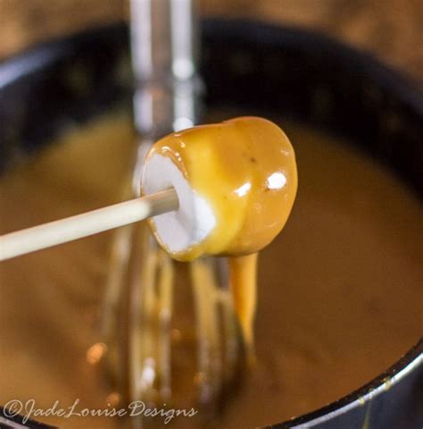 caramel-marshmallow-pops-a-favorite-holiday-tradition image
