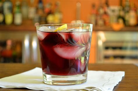 tinto-de-verano-the-easiest-cocktail-youll-ever-make image