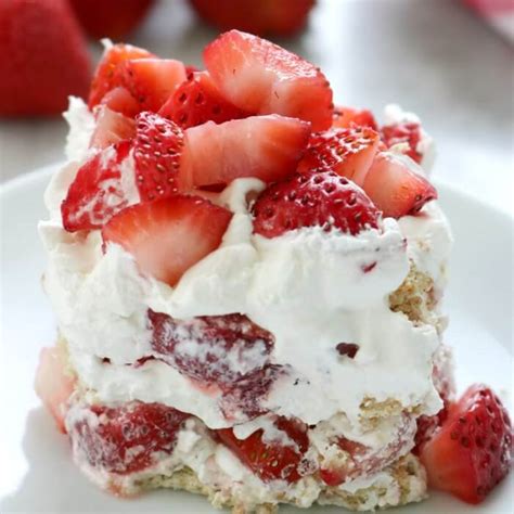 strawberry-icebox-cake-no-bake-strawberry-icebox-cake image
