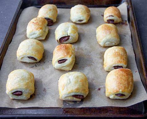 pain-au-chocolat-a-quick-easy-recipe-for-chocolate image