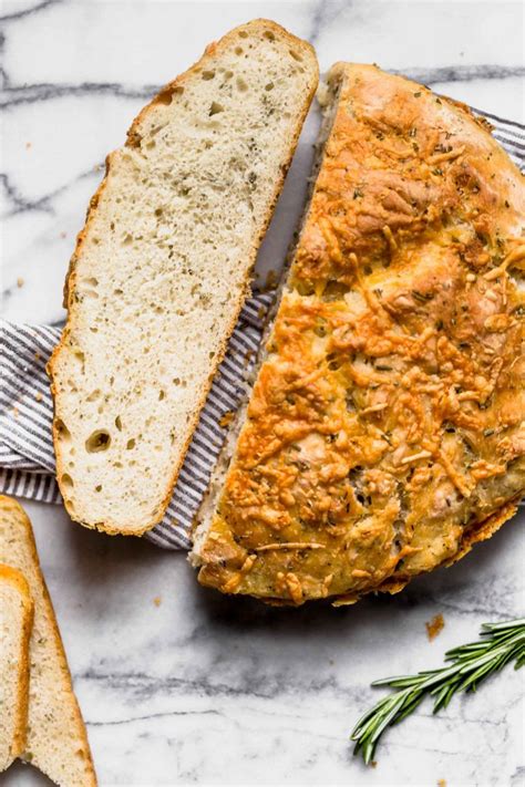 no-knead-rosemary-parmesan-skillet-bread-handle-the image
