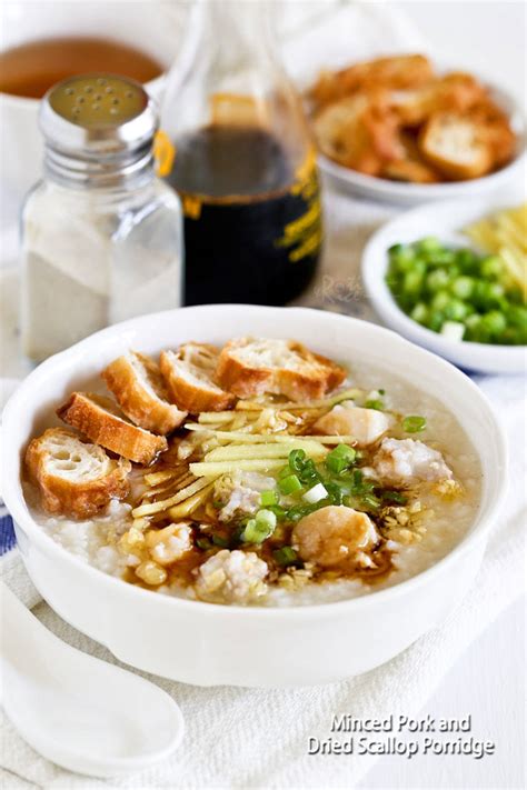 minced-pork-and-dried-scallop-porridge-congee image