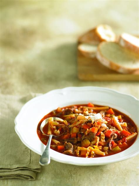 chunky-beef-minestrone-healthy-food-guide image