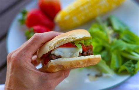 delicious-pesto-burgers-so-easy-thriving-home image