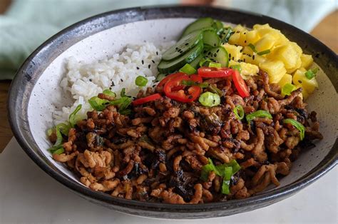 thai-spiced-pork-rice-bowl-gf-df-my-gluten-free-guide image