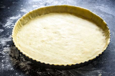 flaky-vegan-pie-crust-recipe-the-spruce-eats image
