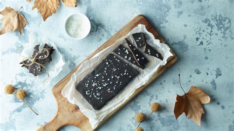 salted-caramel-chocolate-bark-recipe-you-totally image