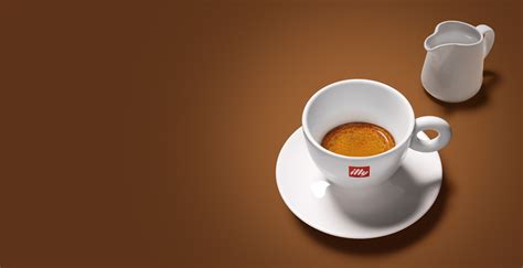 how-to-make-a-perfect-americano-coffee-recipe-illy image