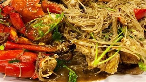 9-most-popular-singaporean-noodle-dishes-tasteatlas image